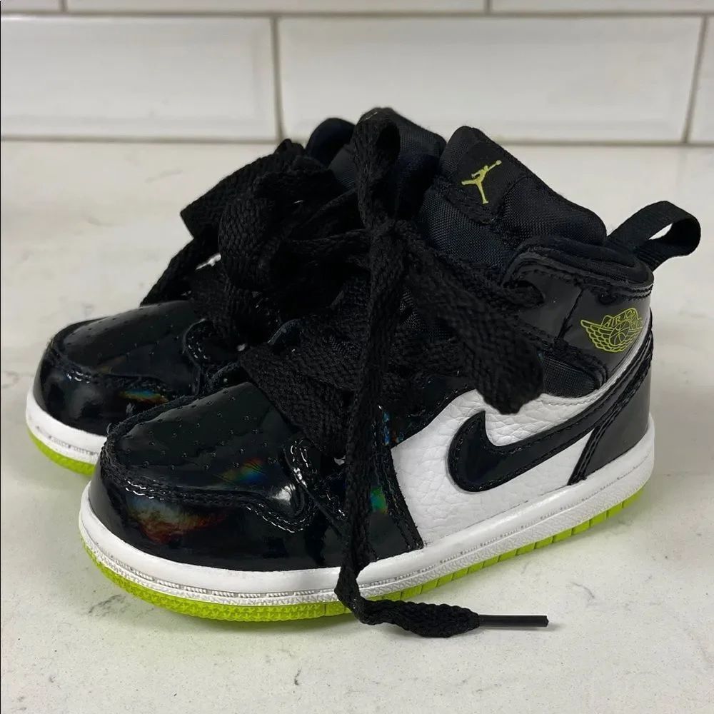Air Jordan 1 Mid TD 'Black Cyber' BQ6933 003 Size 7C
